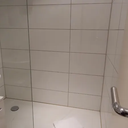 Strandnahes Ostseescholle Mit Balkon , Parkplatz Apartament