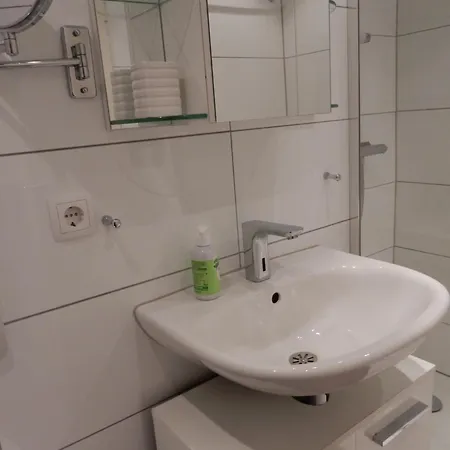 Strandnahes Ostseescholle Mit Balkon , Parkplatz Timmendorfer Strand